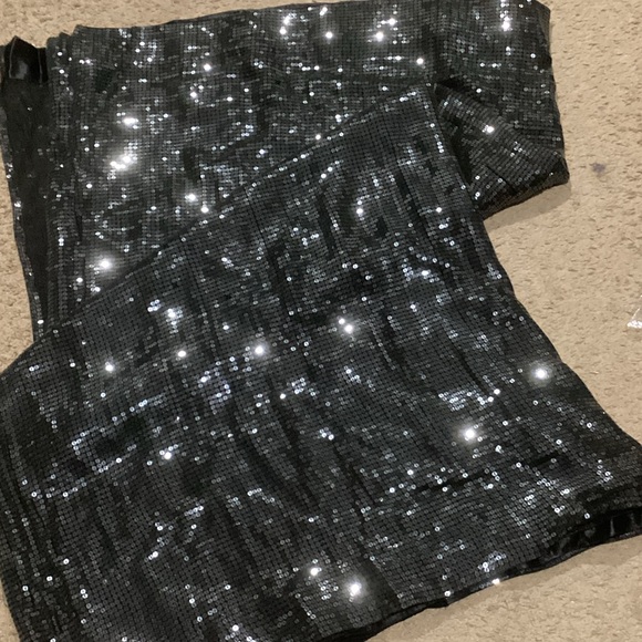 Indian Designer black sequin saree - Picture 2 of 11